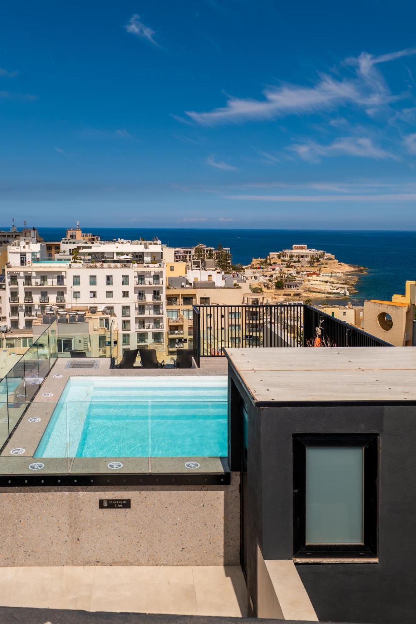 Onyx Hotel Saint Julian's エクステリア 写真