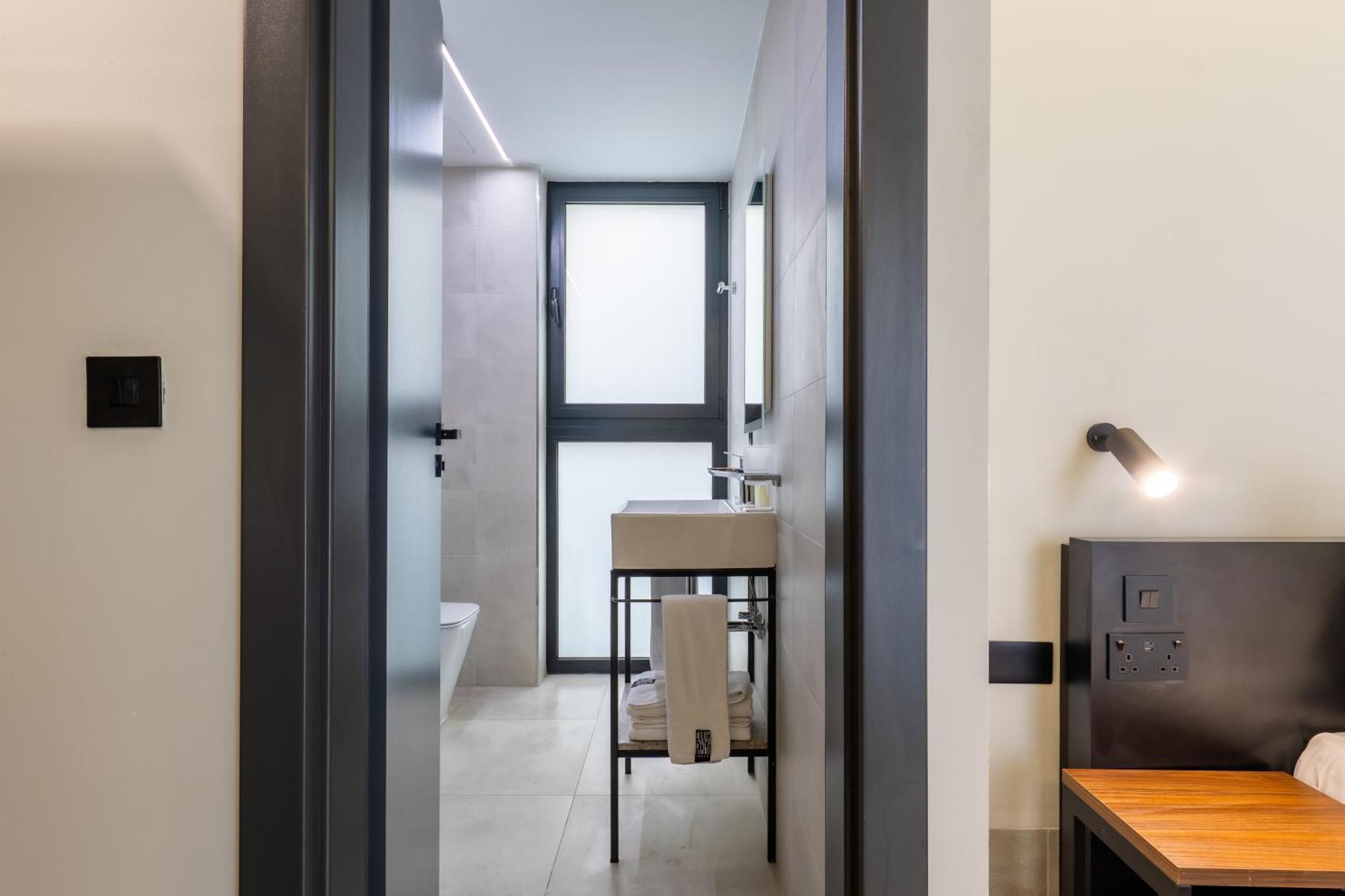 Onyx Hotel Saint Julian's エクステリア 写真